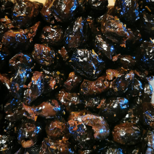 zwarte olijven uit Nyons